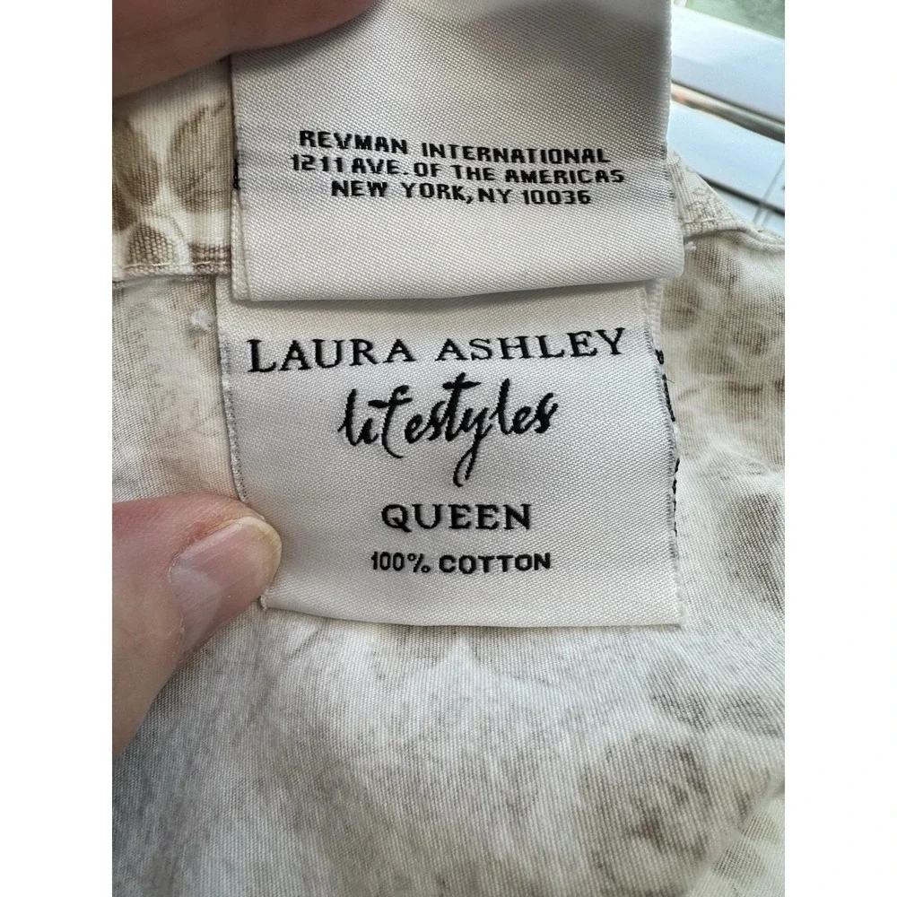 VTG Laura‎ Ashley Lifestyles Tan White Calico Ditsy Floral Flat QUEEN Sheet Rose